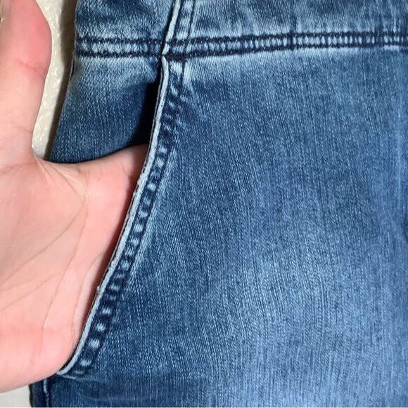 Talbots Blue Denim Mini Jean Skirt with Button and Zip Closure Size 8 - Picture 6 of 8